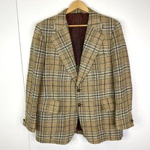 Elegant Brown Plaid Men's Blazer